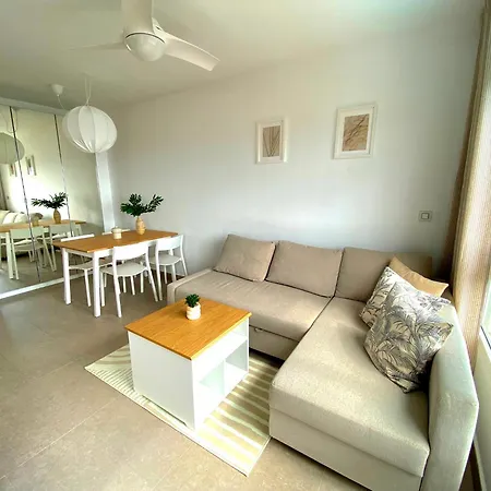 Erapartments Sea View Apartment *